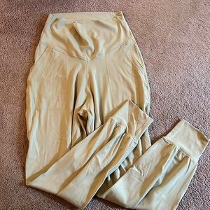 OFFLINE by Aerie. Real me jogger